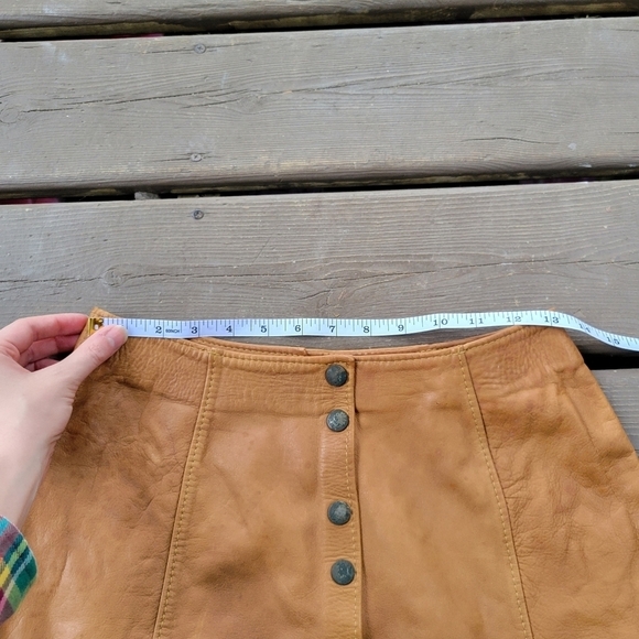 Vintage 70s Western Boho Camel Tan Honey Butterscotch Leather Custom Made Skirt - Picture 5 of 8
